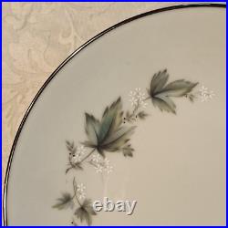 VINTAGE Noritake China Dinnerware SEZANNE #6851 Gray Leaves White Flowers 65-PC