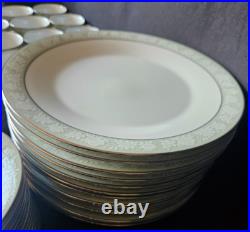 VTG Noritake Vienne 6885 China 12 Service (51 Pcs.) Light Green Floral Pattern