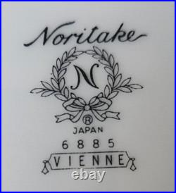 VTG Noritake Vienne 6885 China 12 Service (51 Pcs.) Light Green Floral Pattern