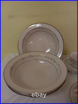 Vintage Noritake Japan Ivory China Heather 7548 19 PC. Dinnerware SetVGC